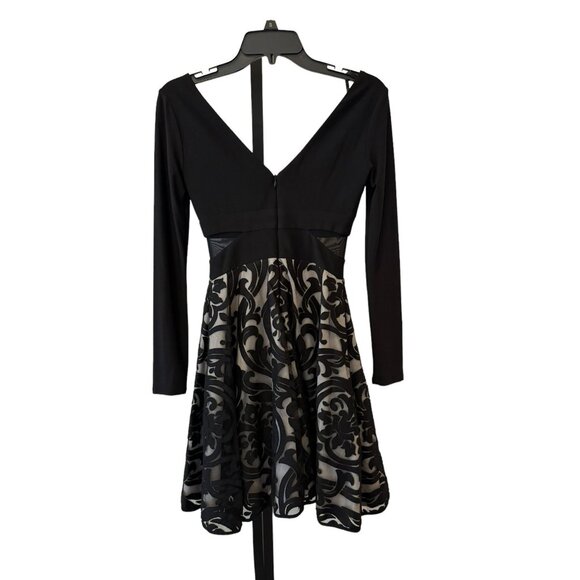 Avery G Bloomingdale’s Longsleeve Mesh Detailed Cocktail Dress with Flare sz 0 - Picture 5 of 9